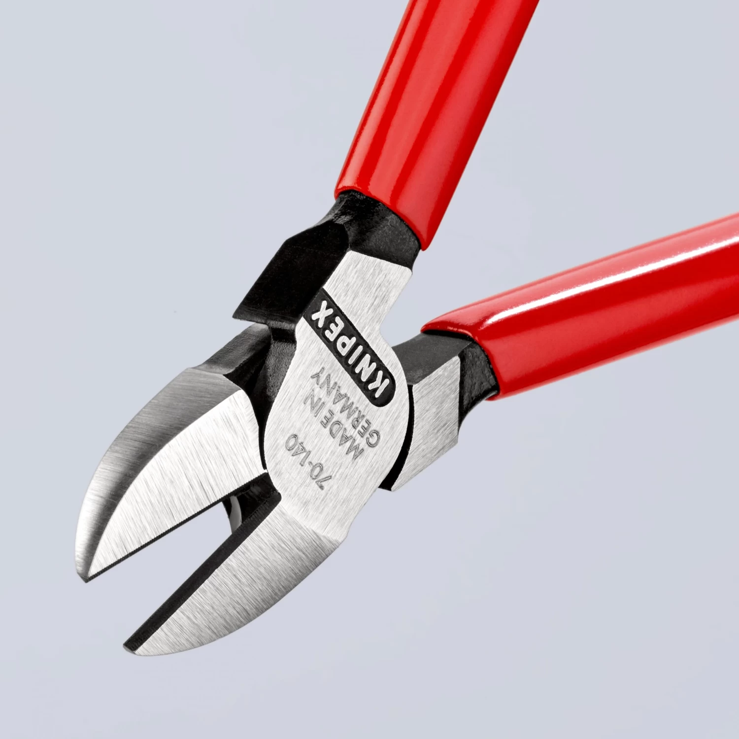 Knipex 70 01 140 Diagonal Side Cutter Pliers (Snips) 140mm 5 Knipex 70 01 140 Diagonal Side Cutter Pliers (Snips) 140mm - Image 3